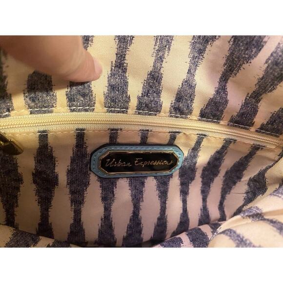 Urban Expressions Clutch Aqua Woven Folded - Picture 6 of 7